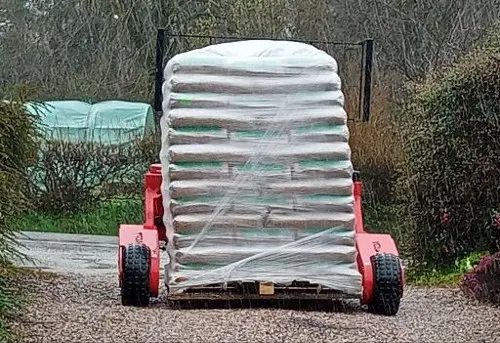 Livraison de palettes de bois de chauffage
